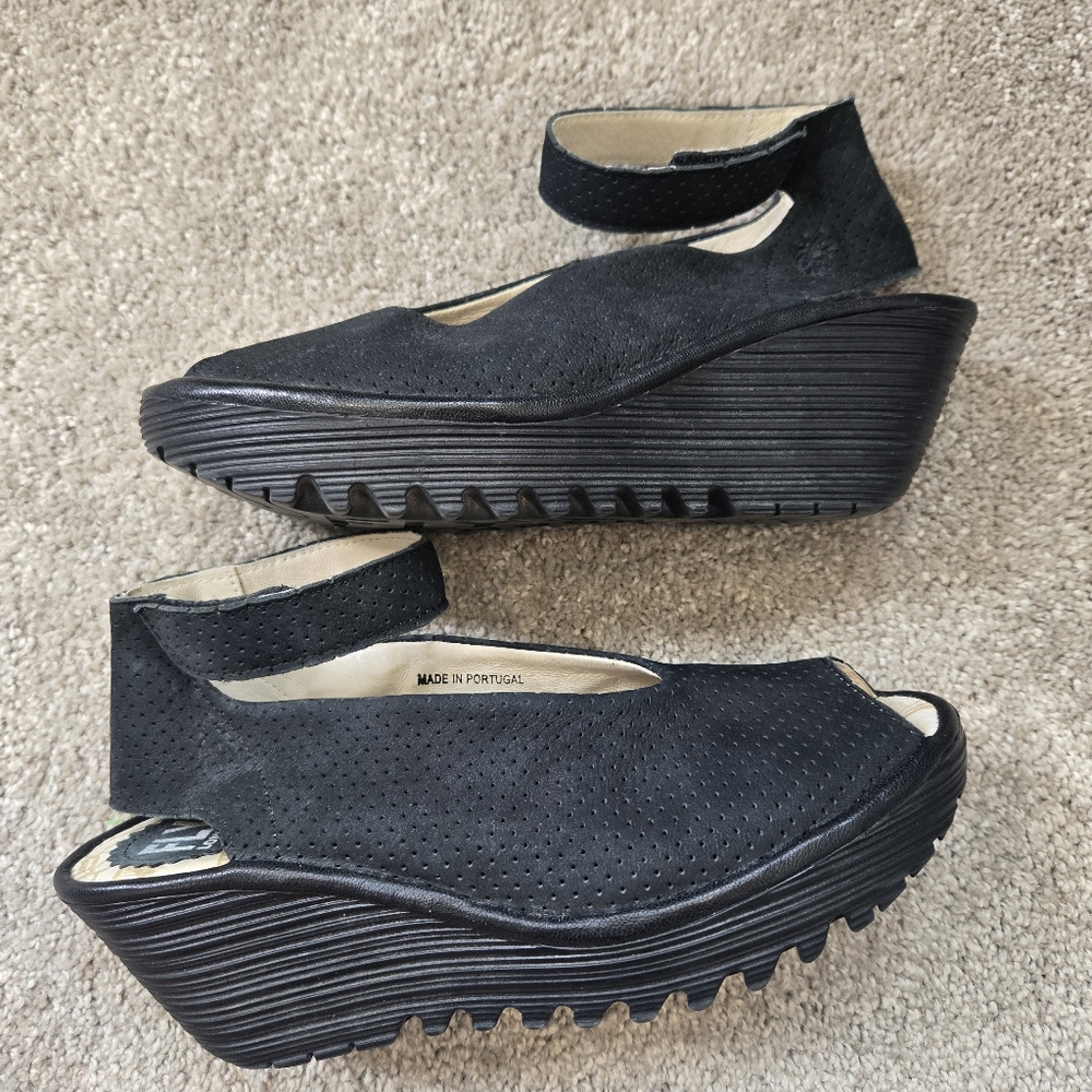 Fly London Ya la Perforated Leather Wedge Sandal 38 7 7.5